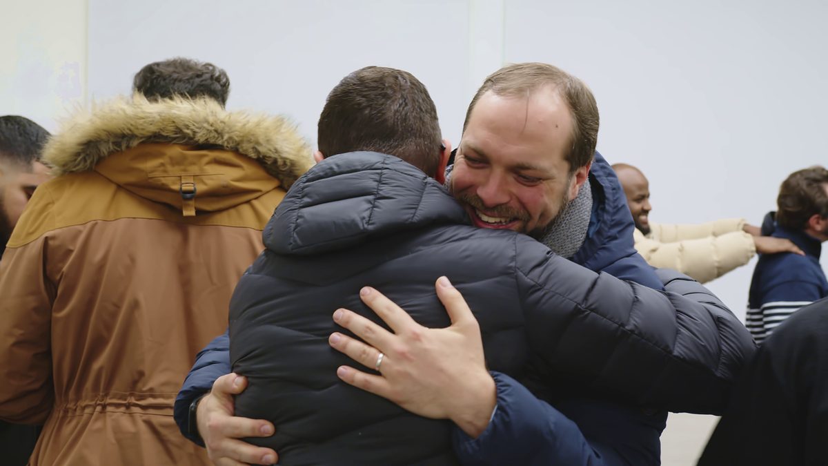 Accolade entre membres du Collectif Tariqa Pro